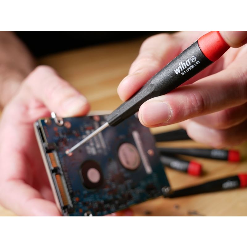 Wiha 26197 7 Piece Precision Slotted and Phillips Screwdriver Set - Mississauga Hardware Centre Inc