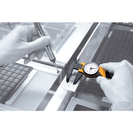 Wiha ESD Safe Dial Caliper DialMax Metric - Mississauga Hardware Centre IncWiha ToolsWIHA-41106